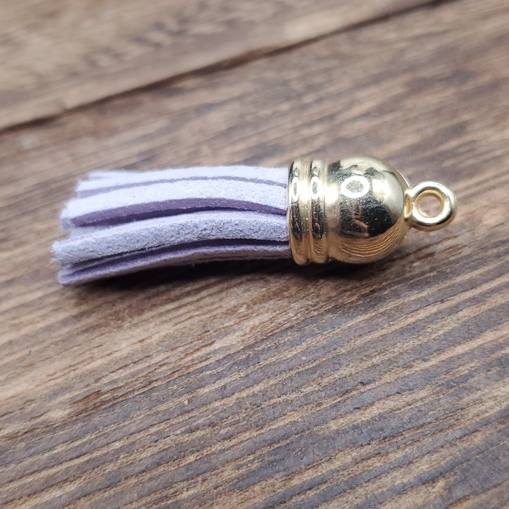 P102 Lavendar cow girl tassel‎ pendant
